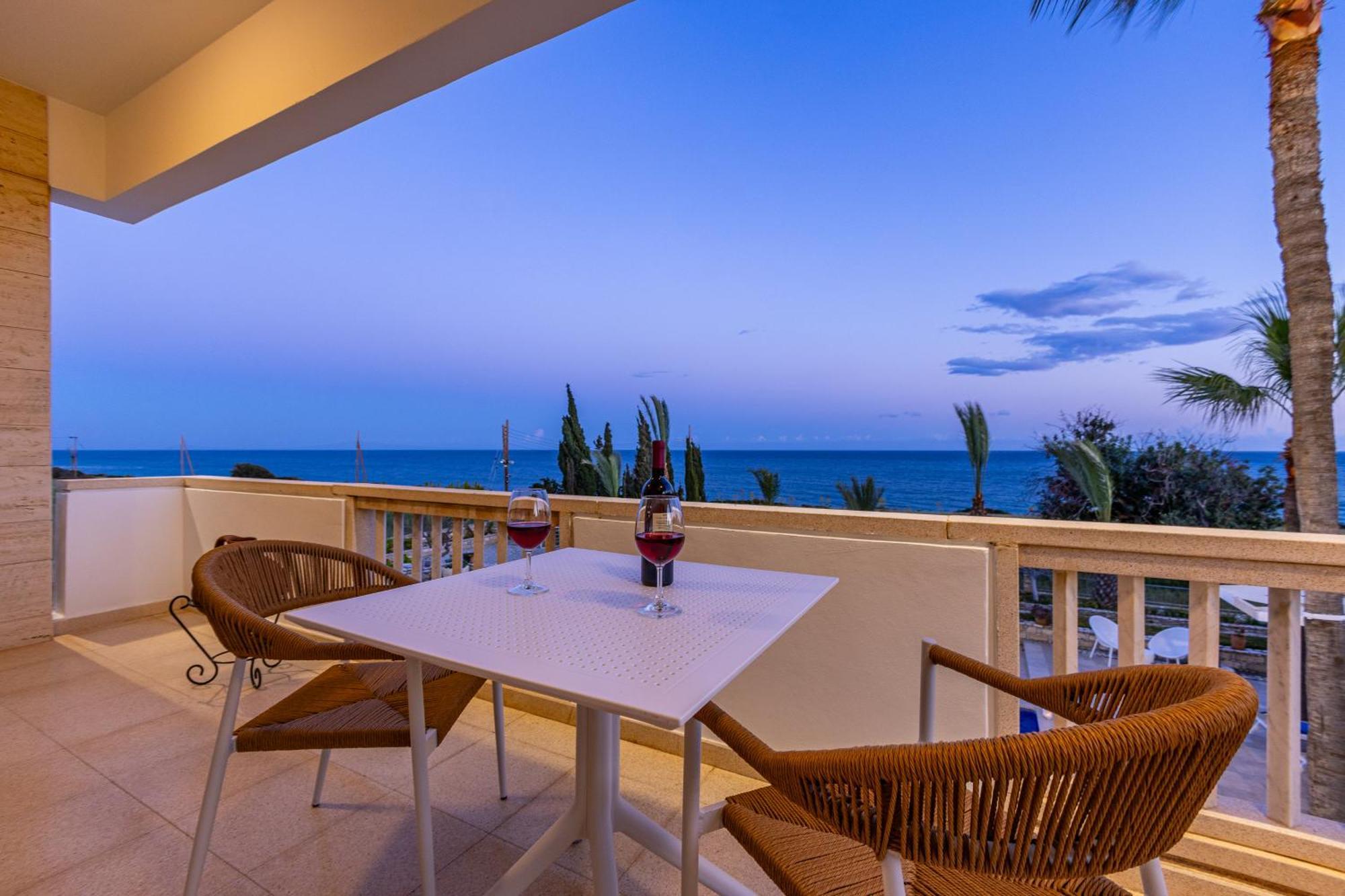 Villa Chrysta Agios Theodoros Eksteriør billede
